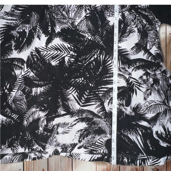 Tropical 🌴 Palm Tree Top! 1X - Picture 6 of 7